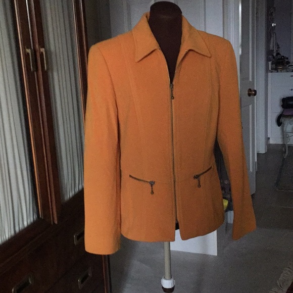 Vintage “Looks” orange short wool coat. - Picture 2 of 7